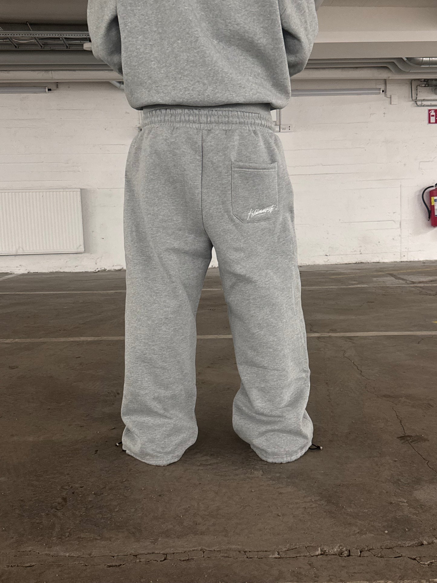 Klämmost - Grey track pants