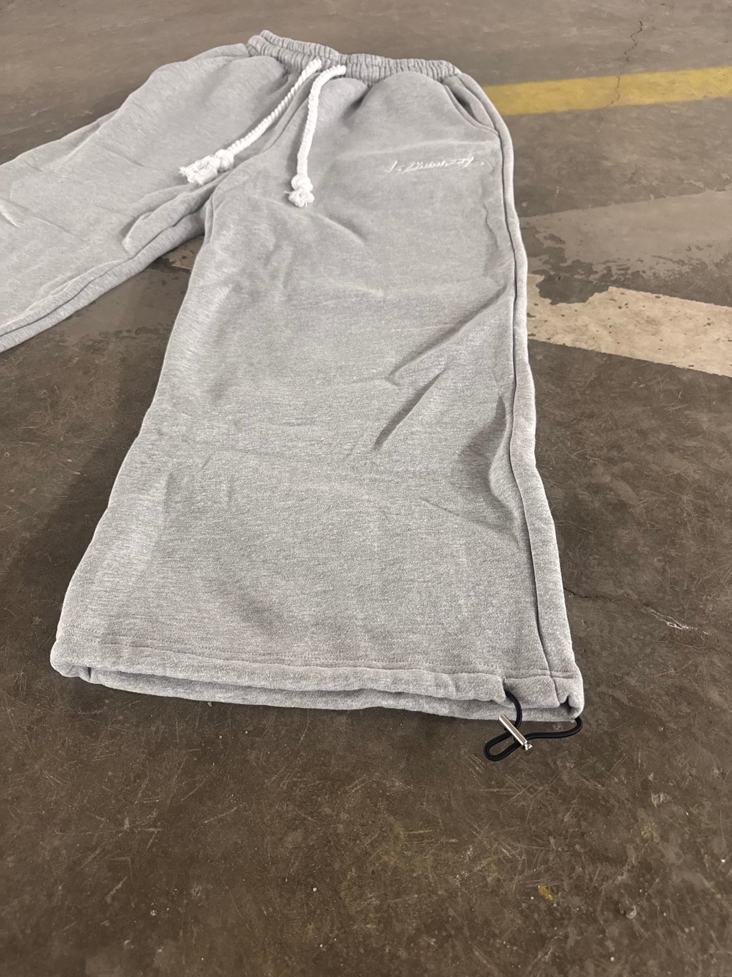 Klämmost - Grey track pants