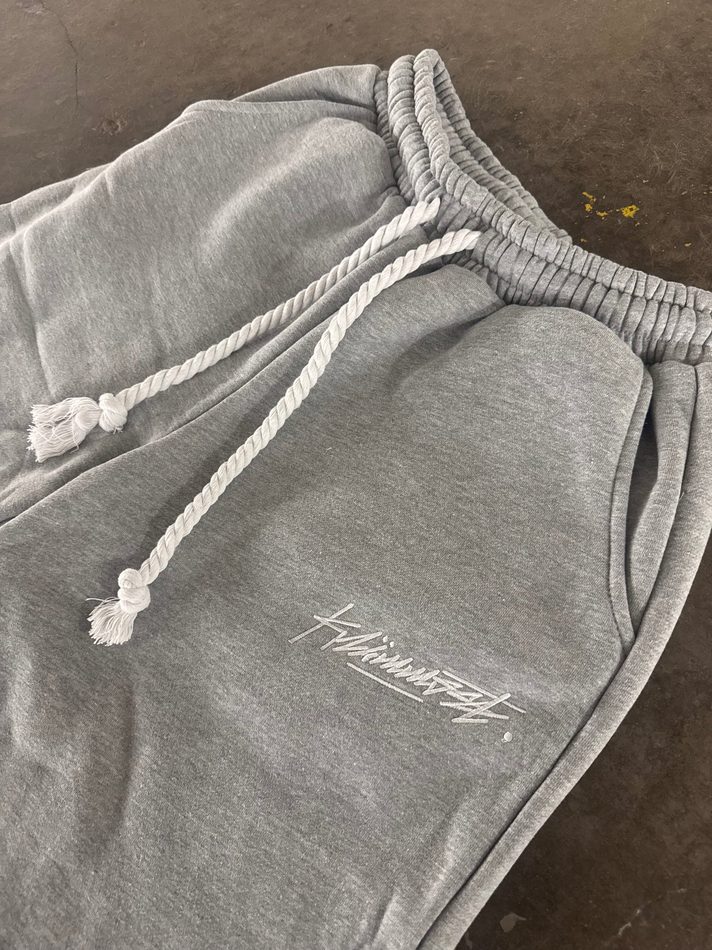Klämmost - Grey track pants